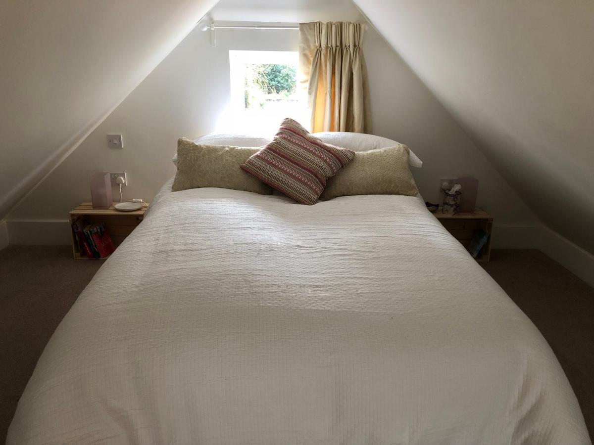 The Little Barn - Self Catering Holiday Accommodation Hindhead Esterno foto